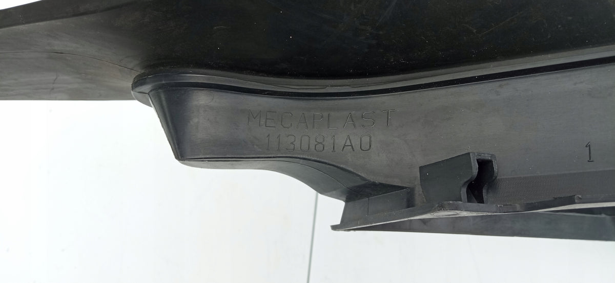 Renault Captur Lift 17- Volant Air Entrée D'air Panneau Cadre 214763974R — photo 8 sur 8