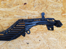 Load image into Gallery viewer, PEUGEOT 208 II 19- KRATKA ŚRODKOWA ATRAPA GRILL ZDERZAKA PRZÓD 9823209880