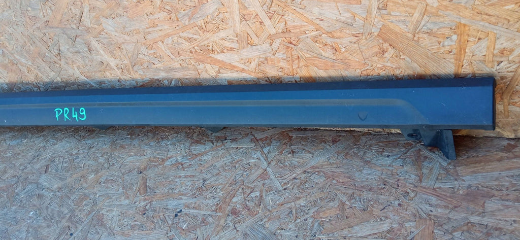 Seat Arona 17- SCHWELLER SCHWELLENVERKLEIDUNG VERKLEIDUNG RECHTE SEITE 6F9853852