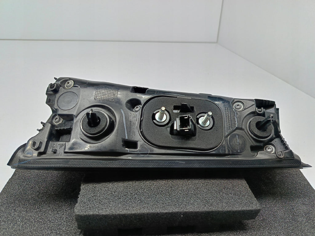 PEUGEOT 2008 II 2 19- HECKKLAPPENLEUCHTE LINKS HINTEN FR26950132