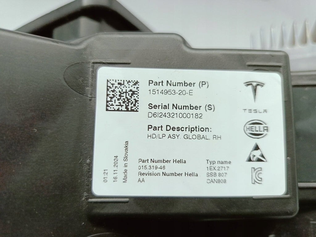 Tesla Model 3 LIFT Y 20- LAMPA PRAWA PRZÓD PRZEDNIA FULL LED 1514953-20-E