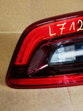 Laden Sie das Bild in den Galerie-Viewer, RENAULT KADJAR LIFT 17- HECKKLAPPENLEUCHTE LINKS HINTEN LED 265553530R