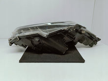 Load image into Gallery viewer, TOYOTA YARIS IV 4 19- LAMPA REFLEKTOR LEWY PRZÓD FULL LED KOITO K0-8 EU
