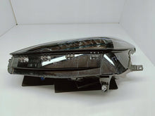 Laden Sie das Bild in den Galerie-Viewer, MG4 MG 4 IV MULAN EV 22- SCHEINWERFER LINKS VORNE FULL LED EU 100-40178