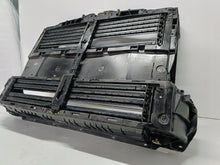 Laden Sie das Bild in den Galerie-Viewer, FORD KUGA MK3 ESCAPE 19- LENKRAD LÜFTUNGSGITTER ROLLO LX6B-A16E146-B2