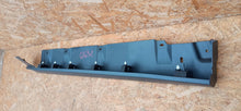Laden Sie das Bild in den Galerie-Viewer, Ford Transit Tourneo Connect MK2 13- LISTWA PROGOWA LEWY TYŁ DT1-1U10155-A