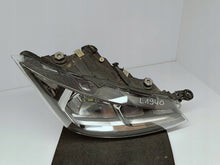 Laden Sie das Bild in den Galerie-Viewer, Seat Ibiza V ARONA 17- LAMPA PRAWA PRZÓD ZWYKŁA H7 EU 6F1941006B