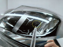 Załaduj zdjęcie do przeglądarki galerii, TOYOTA HILUX VIII 8 15- LAMPA REFLEKTOR LEWY PRZÓD SOCZEWKA LED KOITO 0K-56