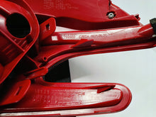 Załaduj zdjęcie do przeglądarki galerii, PEUGEOT 208 I 12- LAMPA LEWY TYŁ LEWA TYLNA EU 9672628280