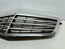 Laden Sie das Bild in den Galerie-Viewer, Mercedes-Benz E W212 09- ATRAPA GRILL ZDERZAKA PRZEDNIEGO A2128800583
