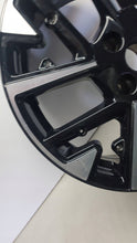 Laden Sie das Bild in den Galerie-Viewer, Opel Corsa F ALUFELGE 17 ZOLL 7''x17'' ET32 4x108 OE 9833892680