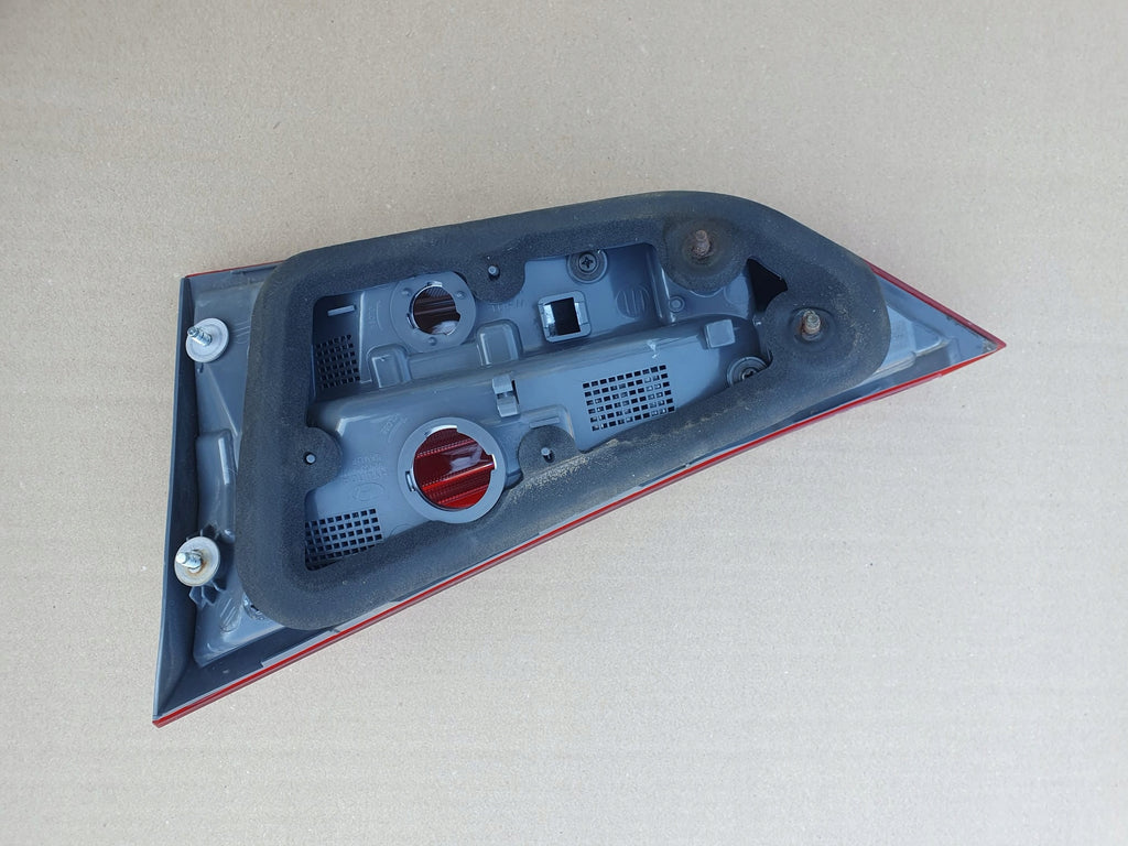 HYUNDAI IX20 LAMPA LEWA TYŁ TYLNA EU 92403-1KO 10-