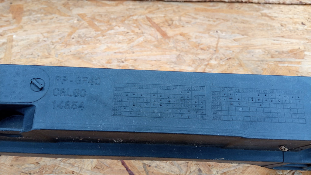 FORD FIESTA MK7 LIFT FRONTPANEL VERSTÄRKUNG