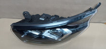 Laden Sie das Bild in den Galerie-Viewer, FORD TRANSIT CUSTOM FACELIFT 18- SCHEINWERFER LINKS REGULÄR JK21-13W030-BJ
