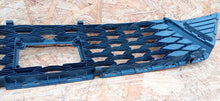 Load image into Gallery viewer, KIA CEED III 3 GT 18- ATRAPA GRILL KRATKA ZDERZAKA PRZÓD 86561-J7710