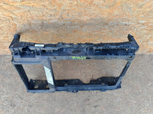 Laden Sie das Bild in den Galerie-Viewer, 208 II CORSA F MOKKA B DS3 19- FRONTPANEL FRONTVERSTÄRKUNG 9823718480