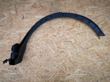 Laden Sie das Bild in den Galerie-Viewer, TOYOTA RAV4 RAV IV RADLAUFBLENDE HINTEN RECHTS