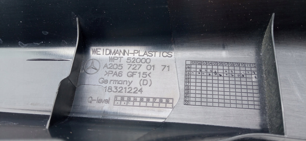 Mercedes C Klasa W205 14- Ramka Listwa Drzwi Szyby Lewy Przód A2057270171 — zdjęcie 13 z 13