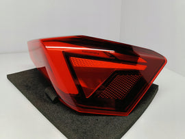 CUPRA BORN 10E 21- LAMPA REFLEKTOR ŚWIATŁO PRAWY TYŁ LED 10E945096A