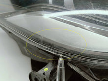 Laden Sie das Bild in den Galerie-Viewer, Toyota Aygo II B4 14- LAMPA PRAWA PRZÓD SOCZEWKA+LED EU 0H-17