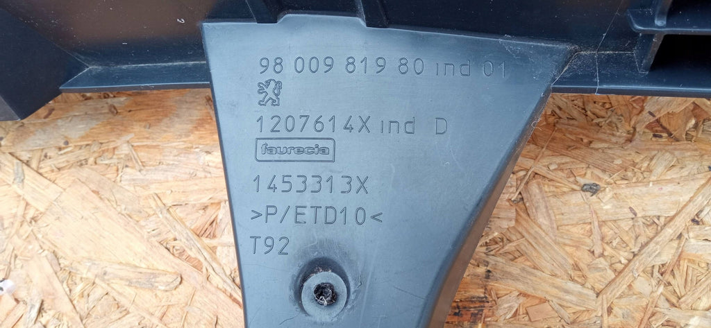 Peugeot 308 II T9 KOMBI 13-ŚLIZG MOCOWANIE ABSORBER ZDERZAKA TYŁ 9800981980