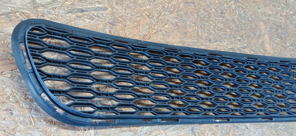 KIA PRO CEED GT 15- KRATKA ATRAPA GRILL ZDERZAKA PRZÓD 86560-A2900