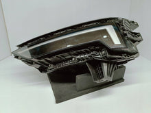 Laden Sie das Bild in den Galerie-Viewer, Polestar 4 IV 23- SCHEINWERFER LINKS VORNE PIXEL LED TECHNOLOGY 80029300