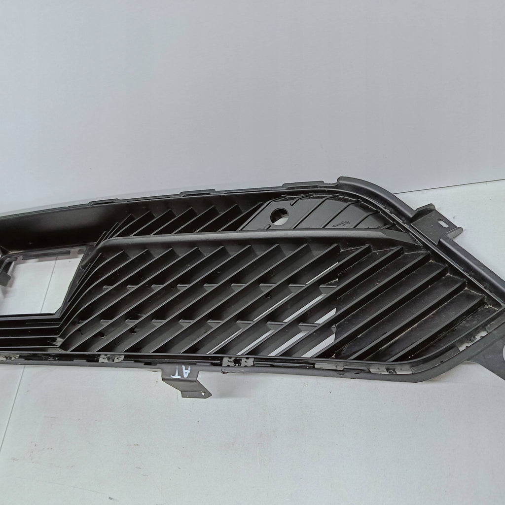 Citroen C4 III e-C4 20- FRONT BUMPER LOWER GRILLE FASCIA PDC 9835884880