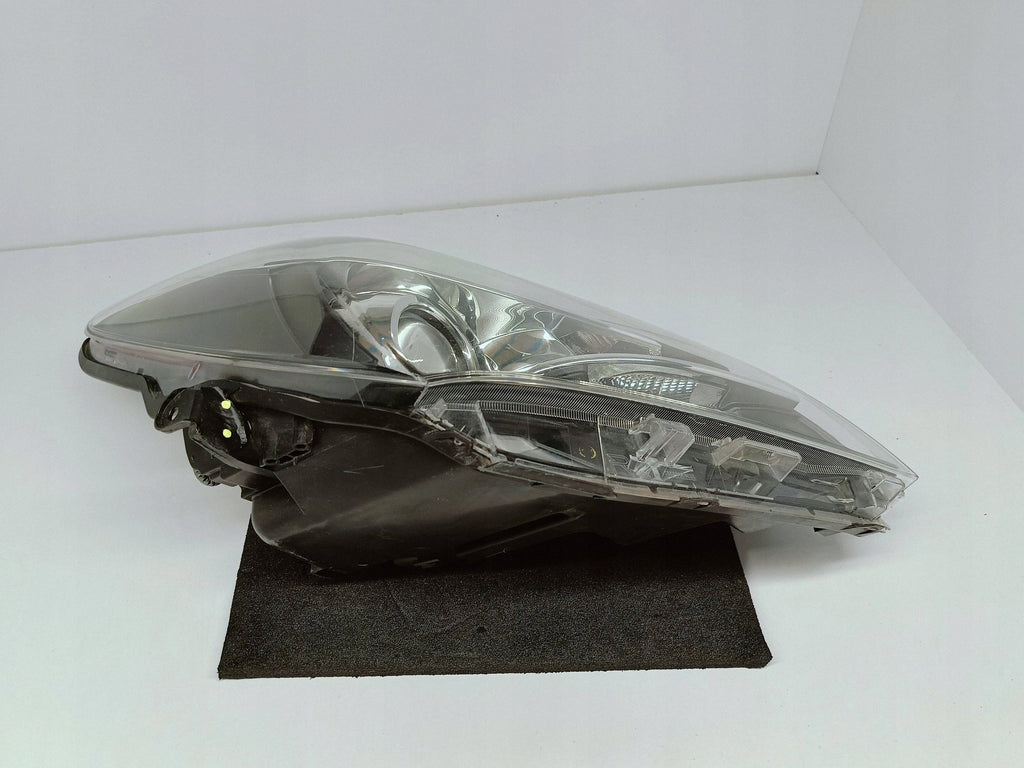TOYOTA YARIS III FACELIFT 14- SCHEINWERFER RECHTS VORNE KOITO OD-160