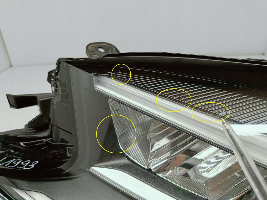 Toyota Aygo X 22- LAMPA LEWA PRZÓD PRZEDNIA FULL LED EU KOITO 0H-33