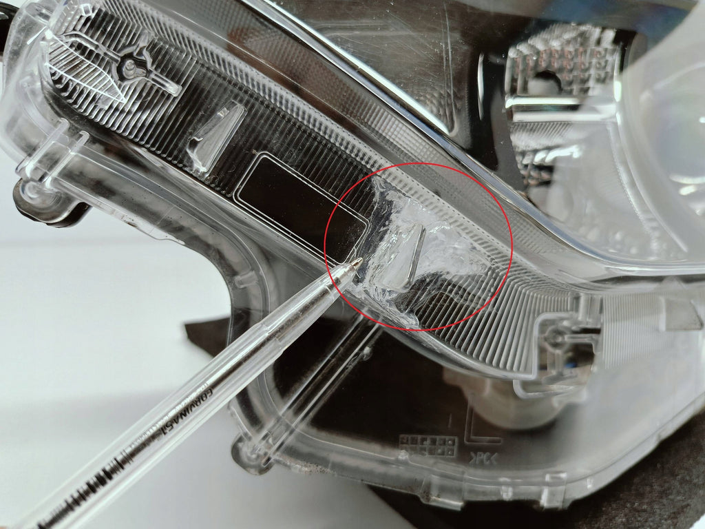 TOYOTA YARIS IV 4 19- LAMPA REFLEKTOR LEWY PRZÓD SOCZEWKA KOITO K0-6 EU