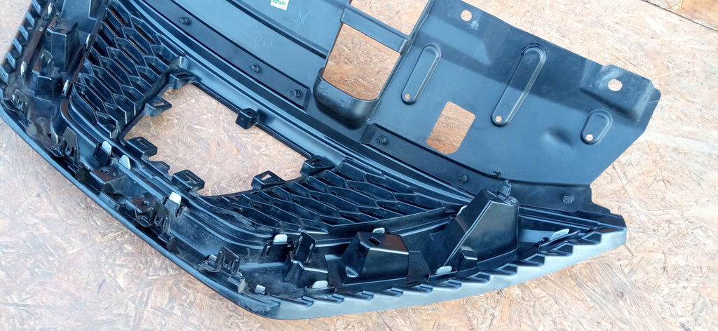 NISSAN QASHQAI II J11 LIFT 17- ATRAPA GRILL ZDERZAKA PRZEDNIEGO 62310HV00A