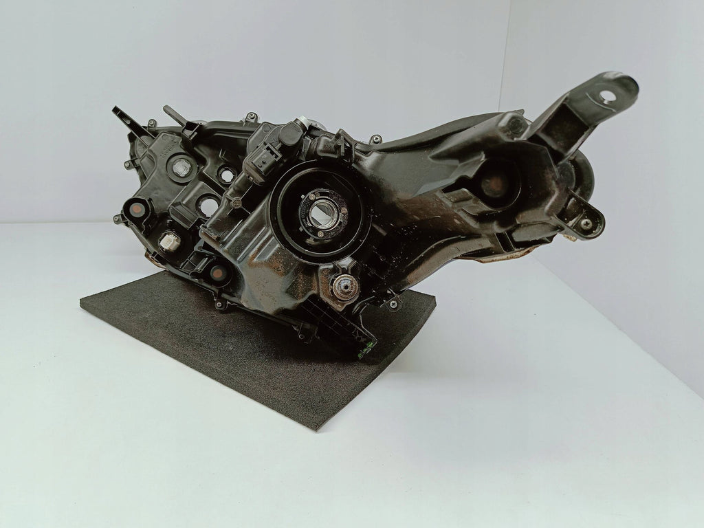 TOYOTA YARIS IV 4 P21 19-SCHEINWERFER RECHTS VORNE LINSE KOITO K0-6 EU