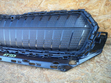Laden Sie das Bild in den Galerie-Viewer, SKODA ENYAQ 21-MITTLERER GRILL STOSSFÄNGER VORNE KAMERA 5LA853653