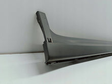 Laden Sie das Bild in den Galerie-Viewer, BMW iX3 X3 G08 M-PAKET 20- EINSTIEGSLEISTE RECHTS + LED 51779850870