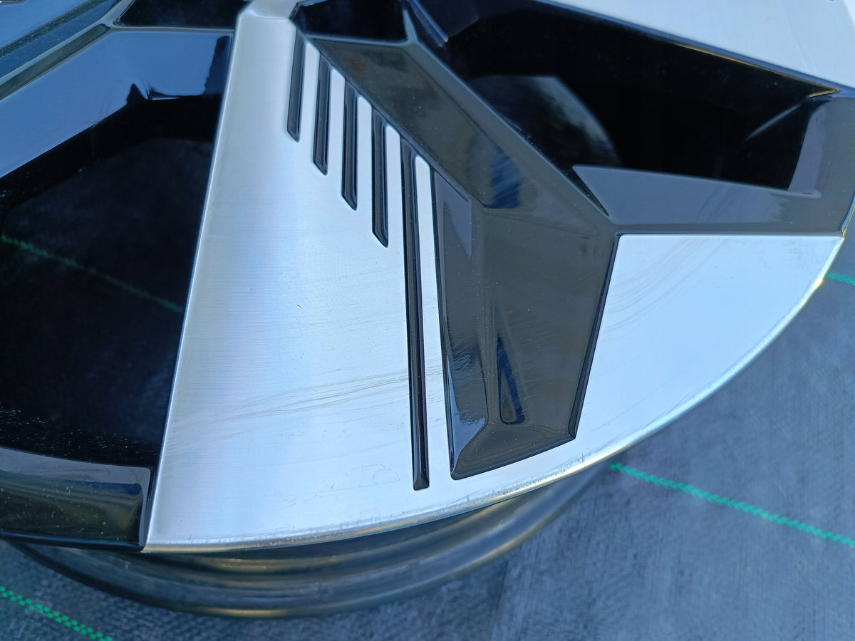 Jante Aluminium Renault Megane IV E-Tech 7.0"x20" 5X114.3 ET34 403003990R — photo 6 sur 16