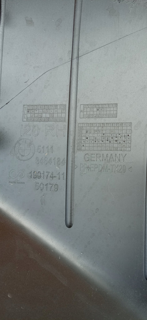BMW IX iX I20 M60 20- PRAWA KRATKA ATRAPA ZDERZAKA PRZÓD PDC 51119464184