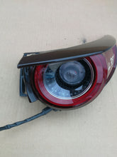 Załaduj zdjęcie do przeglądarki galerii, MAZDA CX-30 CX30 19- LAMPA PRAWA TYŁ TYLNA LED RDM92400020