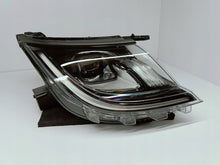 Laden Sie das Bild in den Galerie-Viewer, BYD Dolphin EV 22- SCHEINWERFER RECHTS VORN FULL LED EU EM2E-4121020