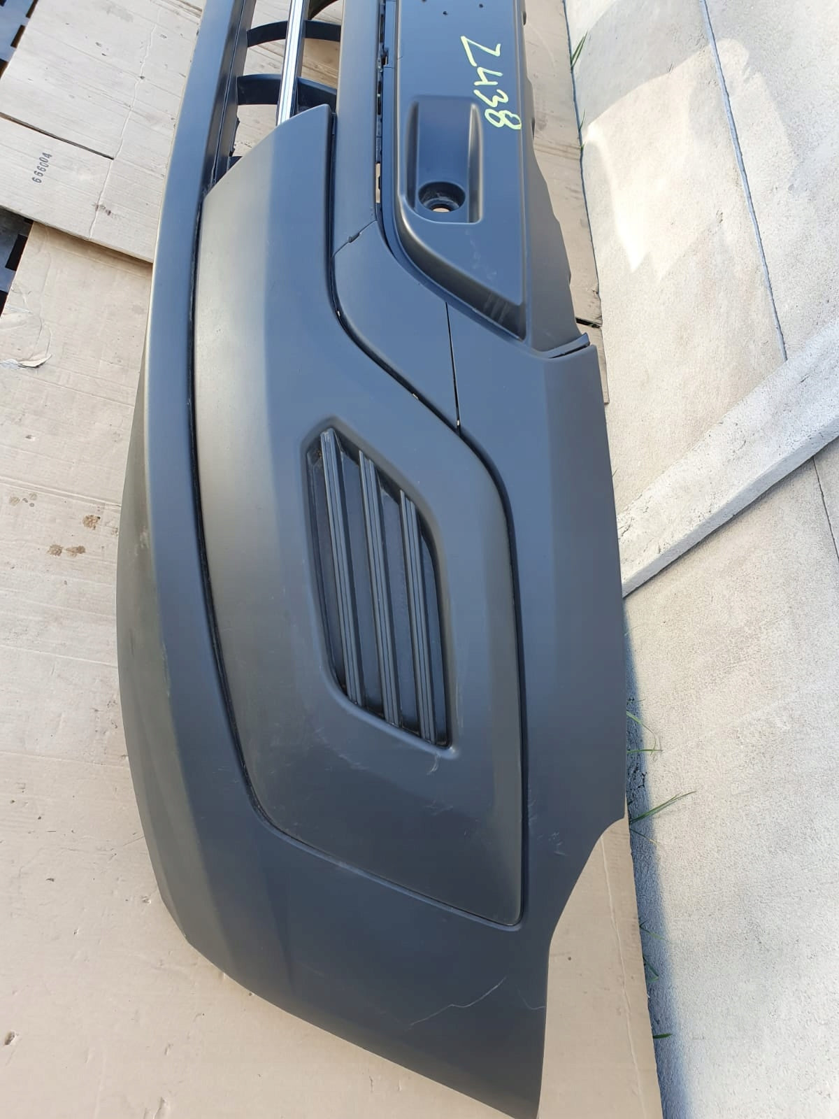 Ford Tranist Custom Turneo 12- Vorne Stossstange — Foto 4 von 7