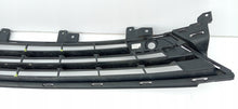 Load image into Gallery viewer, OPEL ASTRA K V LIFT 19- ATRAPA KRATKA GRILL ZDERZAKA PRZEDNIEGO 39130494