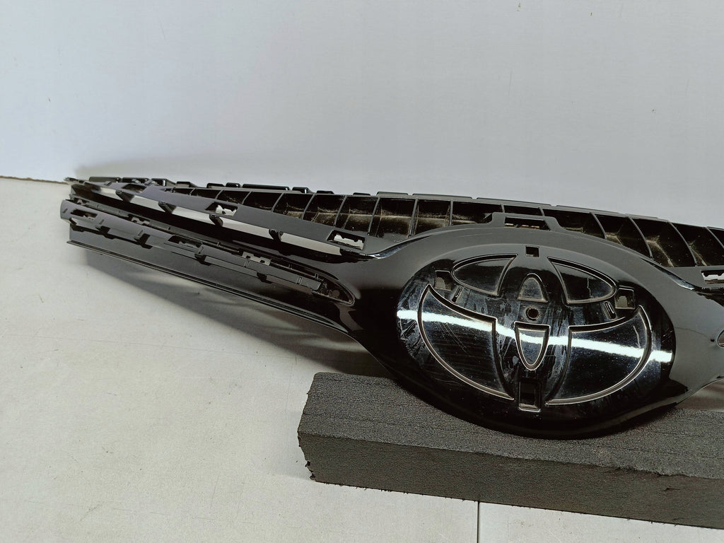 Toyota Avensis T27 LIFT 15- ATRAPA GRILL ZDERZAKA PRZEDNIEGO 53114-05120