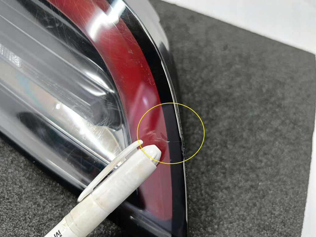 TESLA MODEL Y 20- 3 LIFT 22-KOFFERRAUMKLAPPENLEUCHTE LINKS HINTEN LED 1502088-00-B