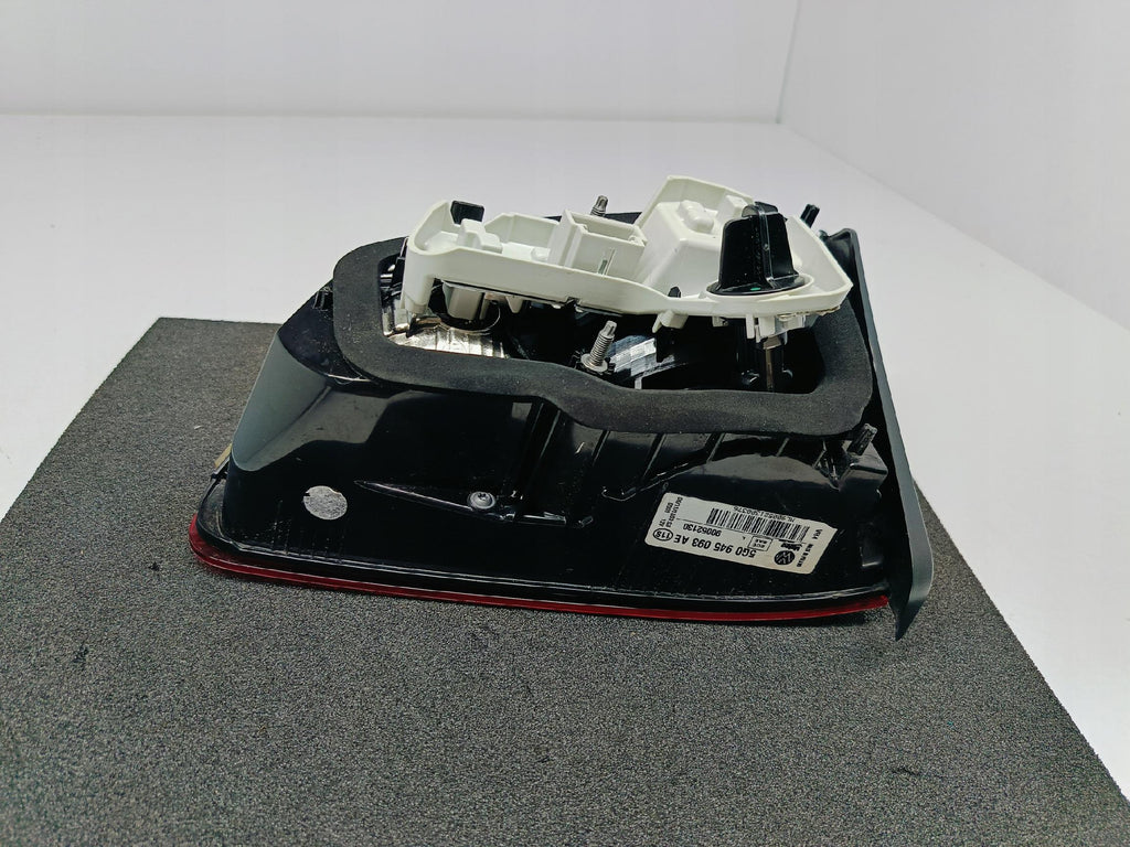 VOLKSWAGEN GOLF VII 7 HB 12- KOFFERRAUMKLAPPENLEUCHTE LINKS HINTEN 5G0945093AE