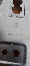 Laden Sie das Bild in den Galerie-Viewer, VOLKSWAGEN GOLF VII 12- SEITENWAND VERKLEIDUNG RECHTE SÄULE VORNE KOTFLÜGEL 5G4809606D