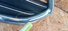 Laden Sie das Bild in den Galerie-Viewer, FORD FIESTA MK7 LIFT 13- KÜHLERGRILL STOßSTANGENGRILL VORNE C1BB-17B968-A