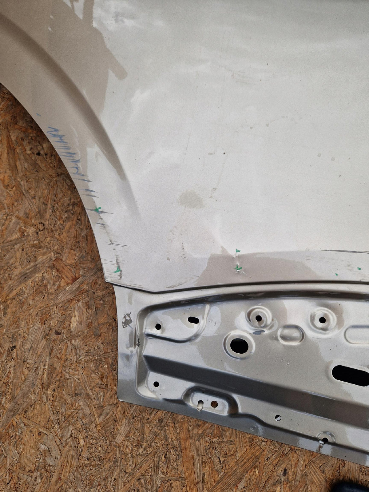 Renult Kadjar 15- Rear Right Door Rear 821525757R — photo 14 of 16