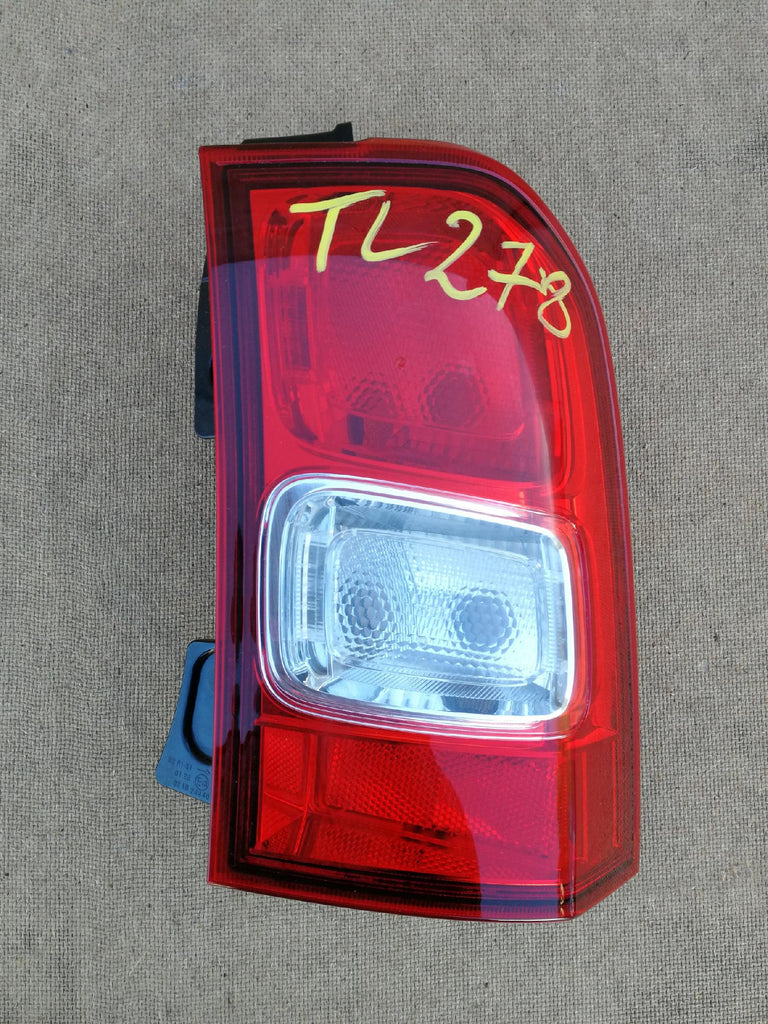 SUZUKI IGNIS III 3 16- LAMPA PRAWY TYŁ PRAWA TYLNA KOITO 220-59343