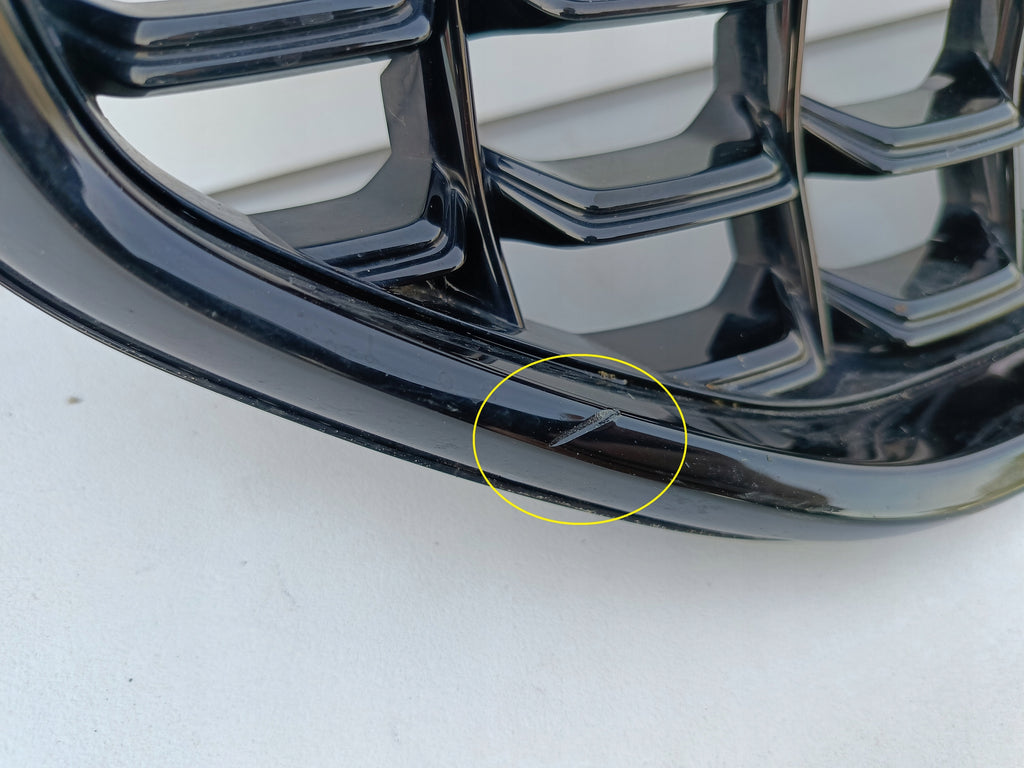 VOLVO XC40 LIFT R-DESIGN 22- ATRAPA GRILL KRATKA ZDERZAKA PRZÓD 32291466