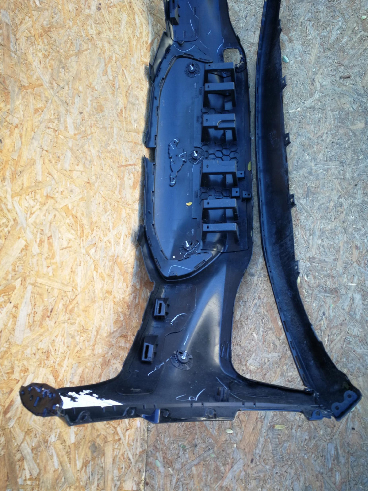 Ford Mustang Mach-E Mache Mach E Vorne Stossstange Vordere PDC LJ8B-17C931-A — Foto 15 von 16